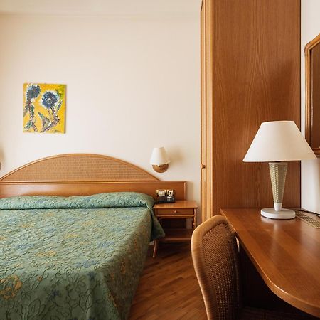Hotel Scogliera Numana Kültér fotó