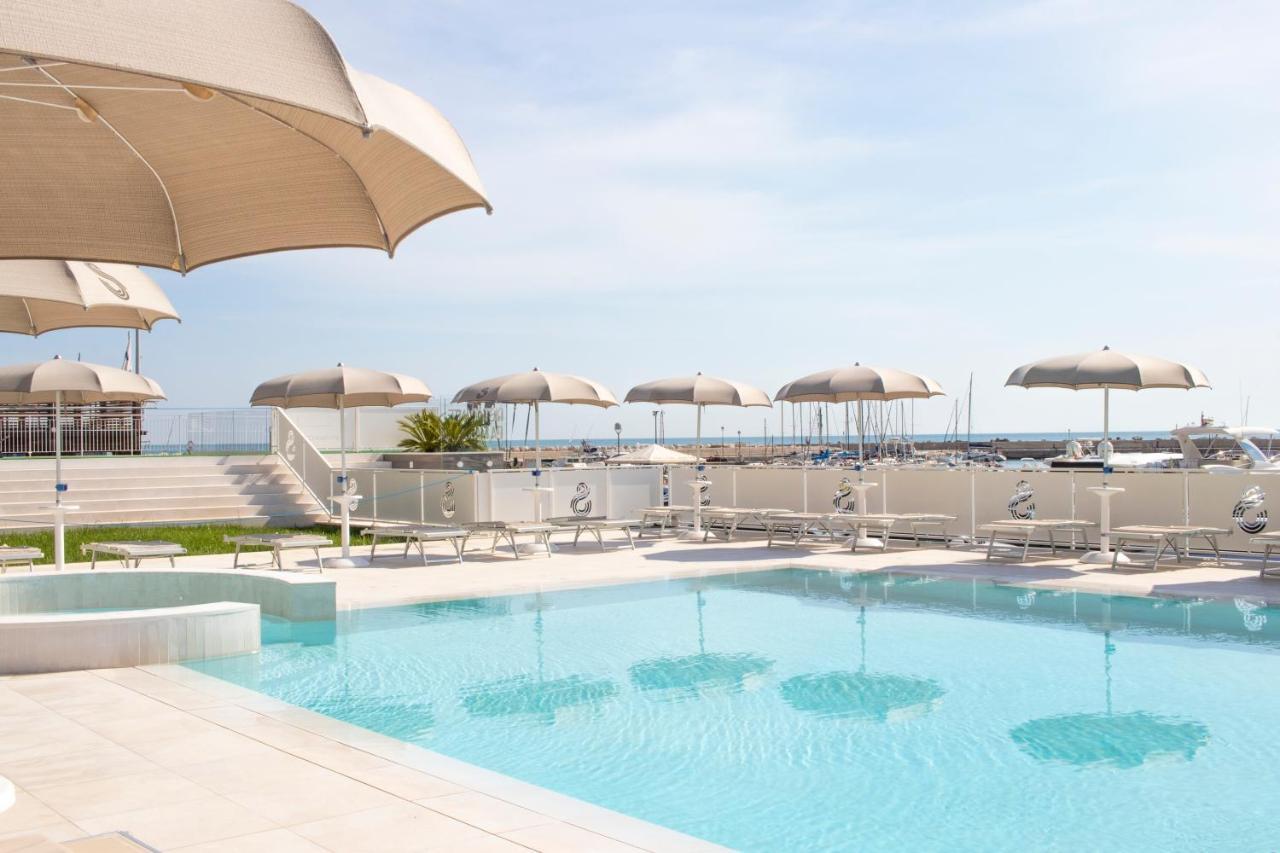 Hotel Scogliera Numana Kültér fotó