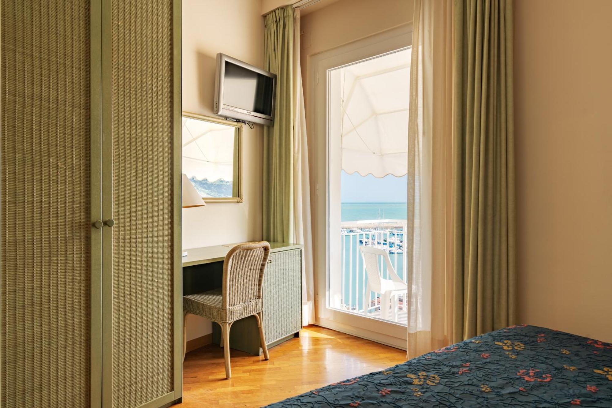 Hotel Scogliera Numana Kültér fotó